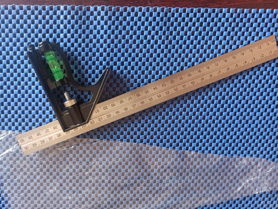 Лінійка кутник для деревообробки