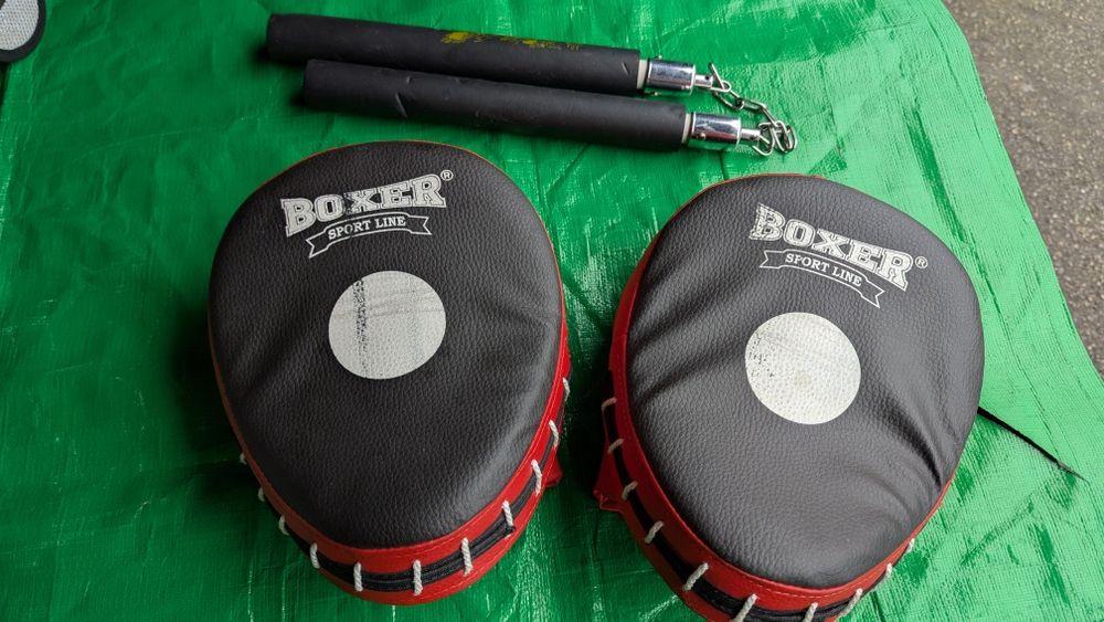 Лапи боксерськи для дітей + іграшкові нунчаки