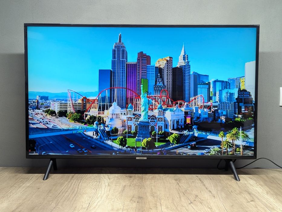 Samsung UE43NU7099 Smart TV Tizen OS 4K HDR / 2019