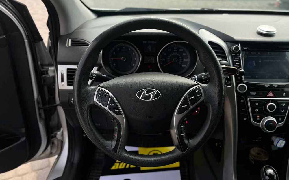 Hyundai Elantra 2016
