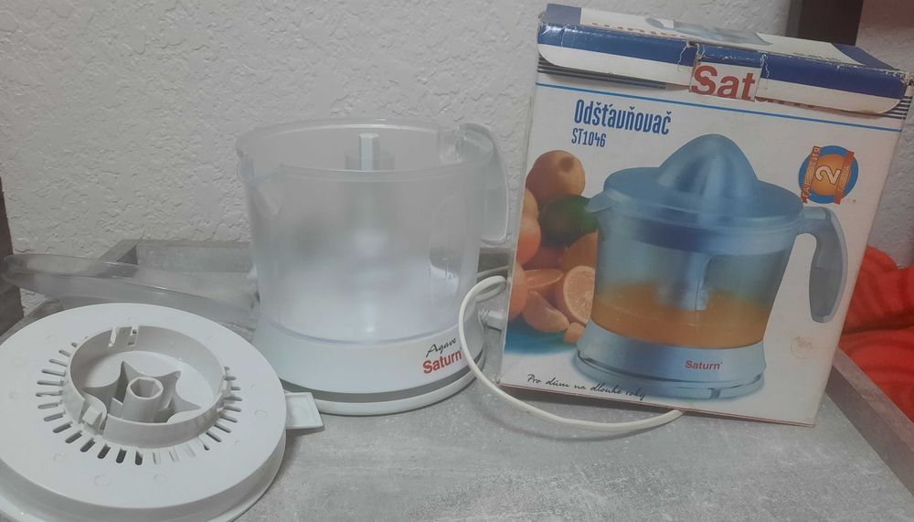 Соковижималка Saturn