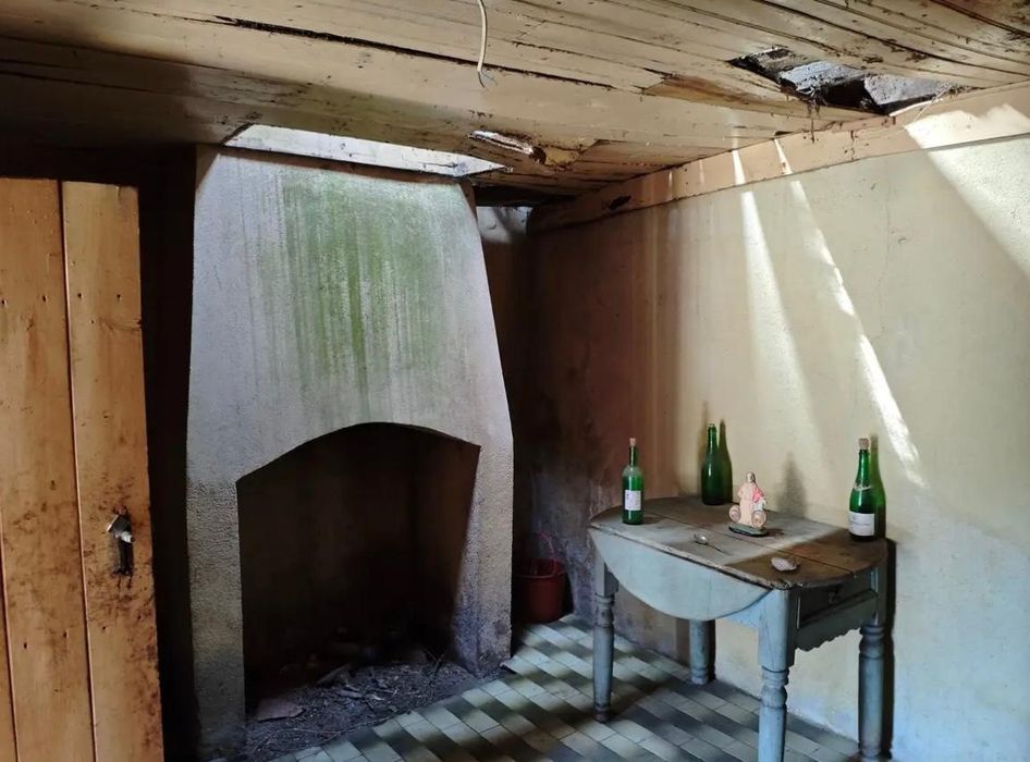 Casa em pedra perto da serra da Estrela