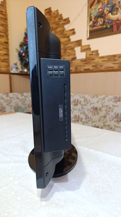 Телевізор UMC, монітор LCD, HDMI, DVD, Т-2 Тюнер Word vision T62D2