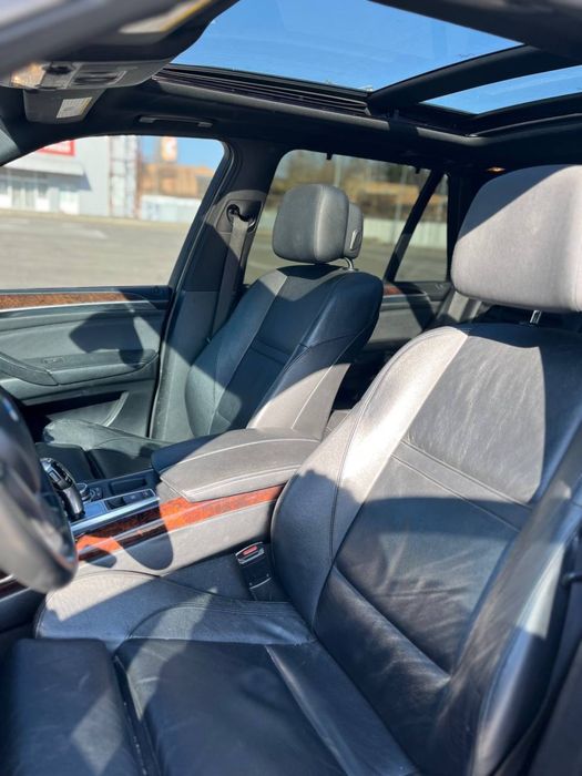 BMW X5 E70.