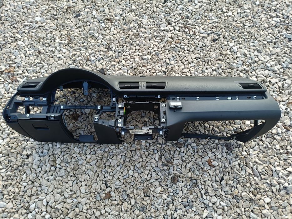 VW Passat b6 konsola plus pasy