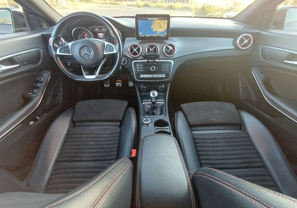 Mercedes-Benz CLA 200 — fotografia 11