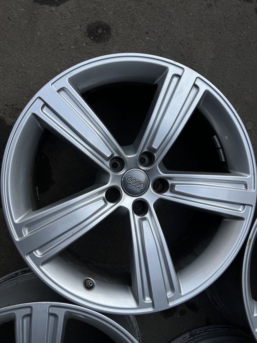 Диски оригинальные AUDI A6 5x112 R19 8JX/ET32