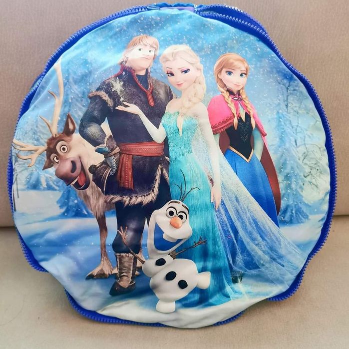 Almofada "porta-pijama" Frozen
