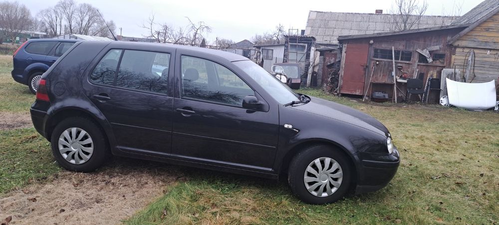 Продам Volkswagen Golf 4