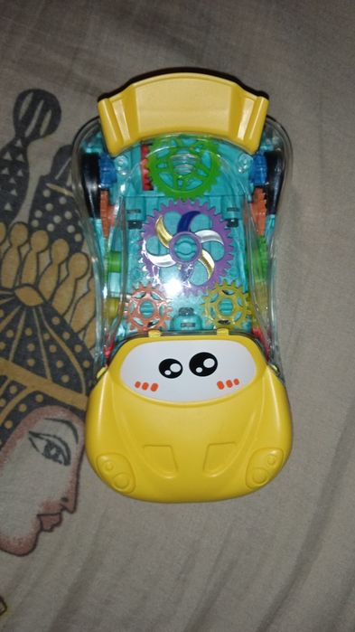 Машинка – телефон - свет, звук