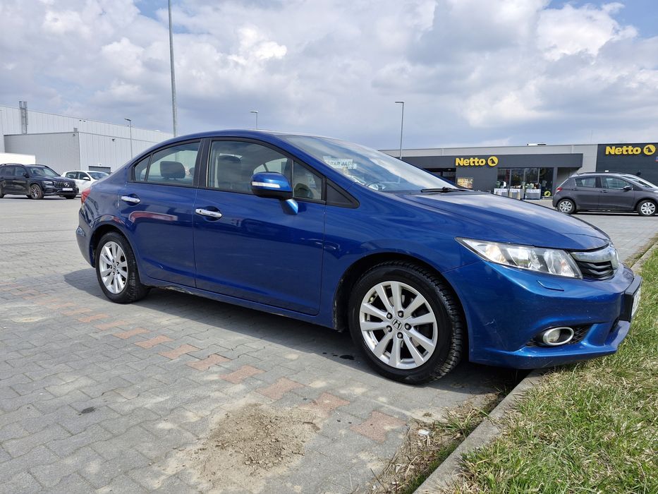 Honda civic-9- 4d
