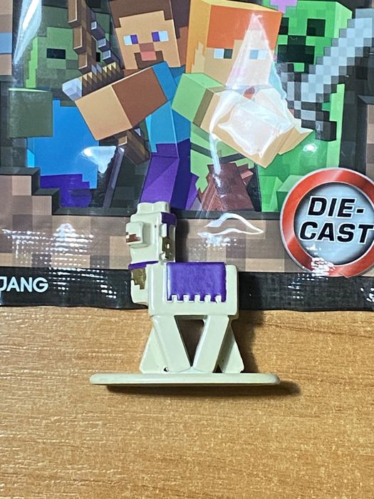 Minecraft Майнкрафт Металева Колекційна Фігурка лами оригінал Mojang
