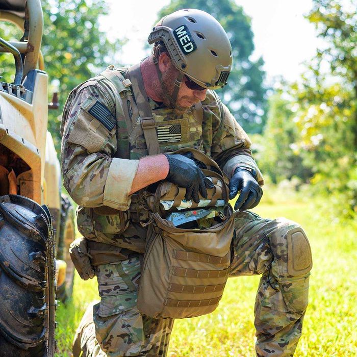 TacMed Solutions R-AID медичний штурмовий рюкзак підсумок новий не М-9