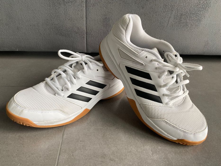 Buty na halę Adidas rozmiar 42