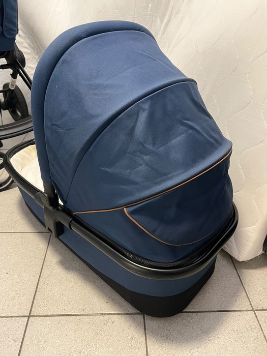 Lionelo Mika 2w1 Blue Navy – gondola + spacerówka + akcesoria