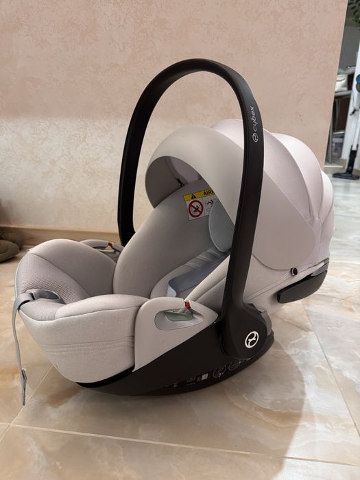 Продам дитячу автолюльку cybex