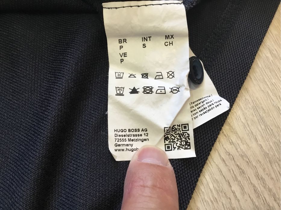 Продам поло від Hugo Boss у гарному стані розмір S