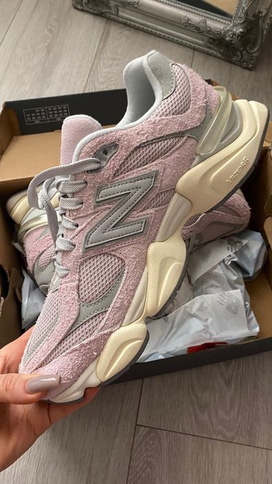Кросівки New Balance 9060