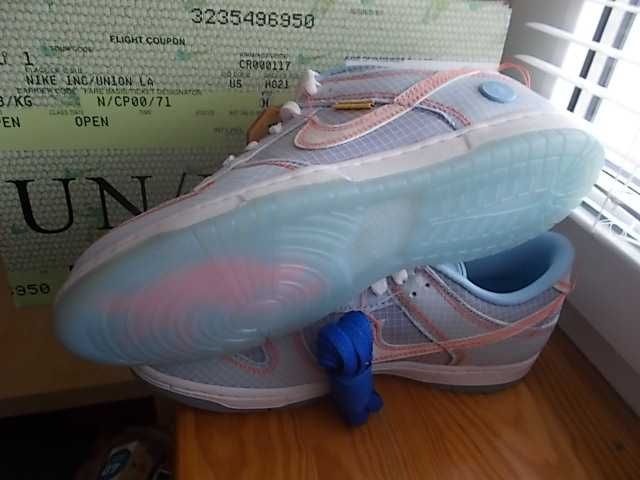 (r. 39- 24,5 cm) Nike Dunk Low Union Passport Pack Argon DJ9649,-400