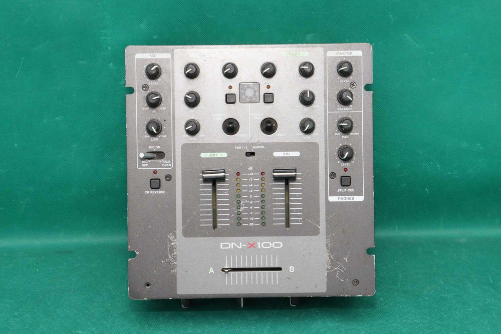 Sprzęt estradowy mikser DENON DN-X100