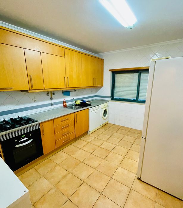 Quartos individuais com cama de solteiro  em Faro