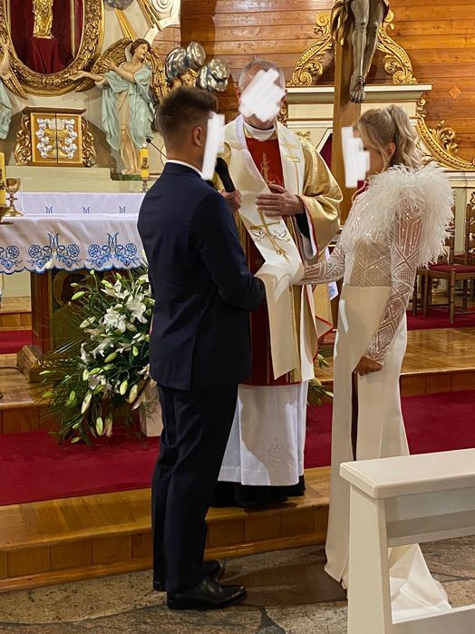 Suknia ślubna długi rękaw pióra Viola Piekut