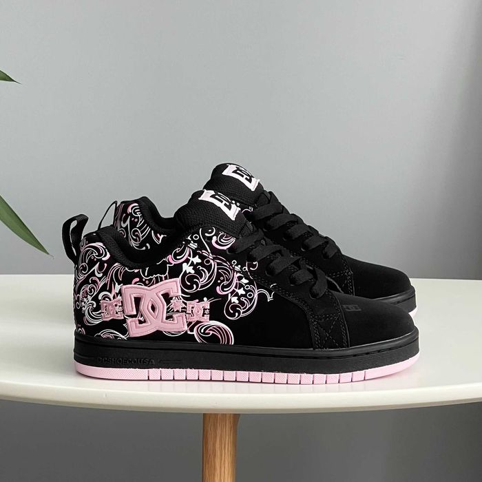 Жіночі кросівки DC Court Graffik "Black/Pink 300525" Розміри 36-41