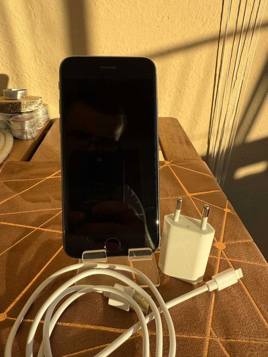 Apple iPhone 6S 32 GB Srebrny – idealny do podstawowych zadań