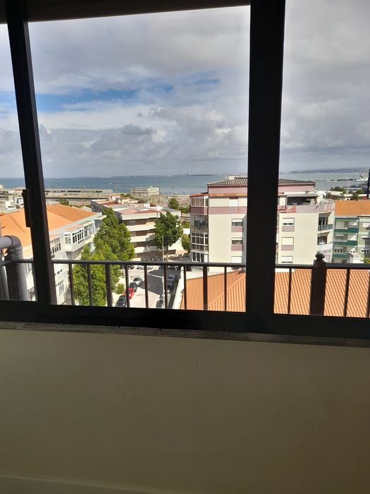 Quarto para arrendar a estudante