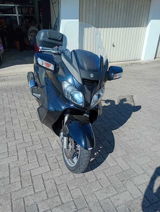 Suzuki Burgman 650 Executive (2009)