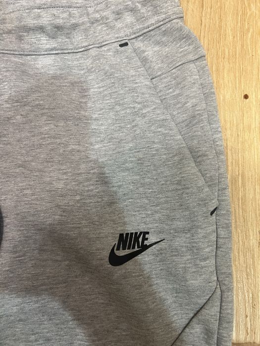 Штаны Nike Tech Fleece