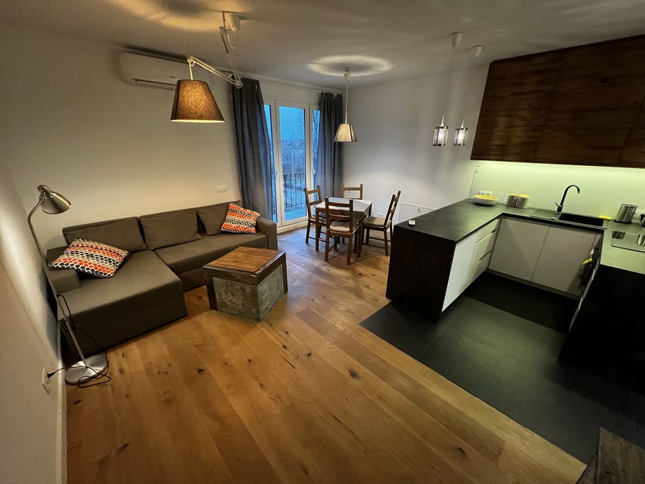 38 m², Klimatyzacja, Duży Balkon,  5 min od Manufaktury, Po Remoncie