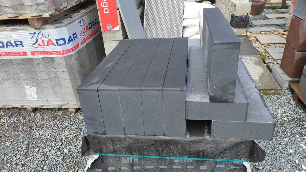 Filar podstawa pod pompę piec 90x30x11 stopień schody palisada beton