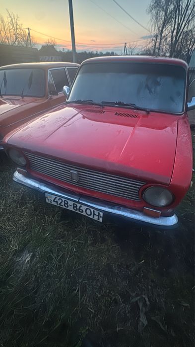 Продаю строчно !!!!