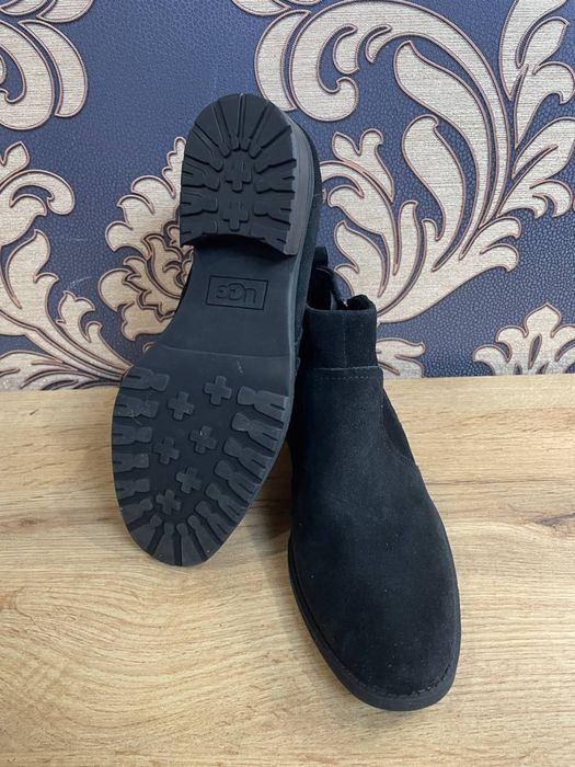 РОЗПРОДАЖ!!Замшеві водонепроникні жіночі ботинки UGG Aureo II, р.36,5.