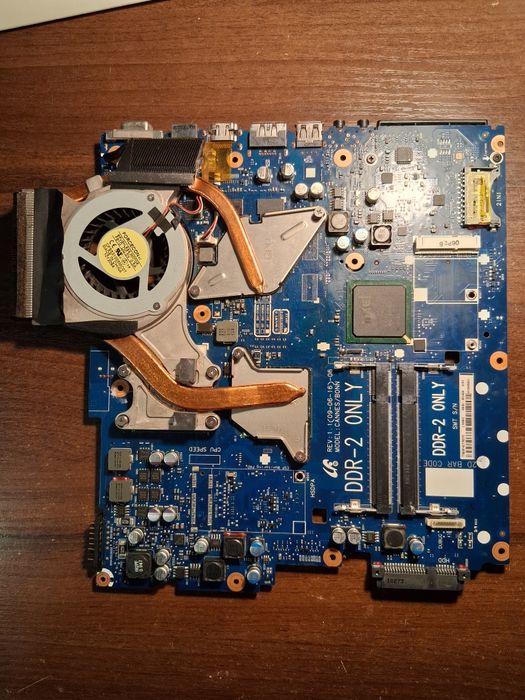 Системні плати ноутбуків, 11 шт (несправні)