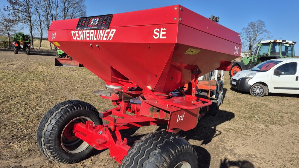 Rozsiewacz nawozu LELY  rauch