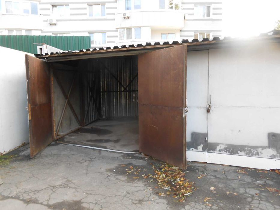 Сдаём в аренду гараж под складское помещение.