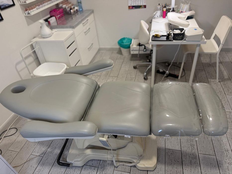 Fotel kosmetyczny elektryczny Basic