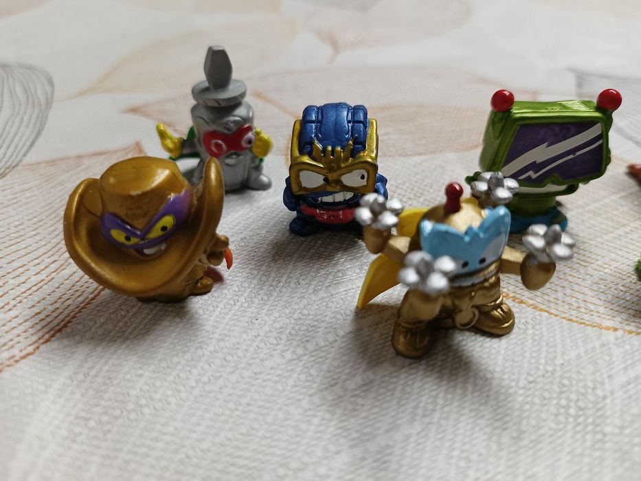 Unikatowe figurki super zings