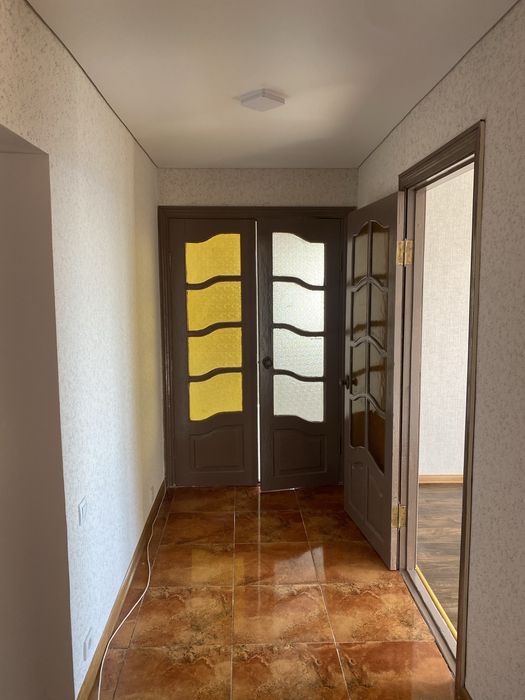 Продам квартиру в Сатанові