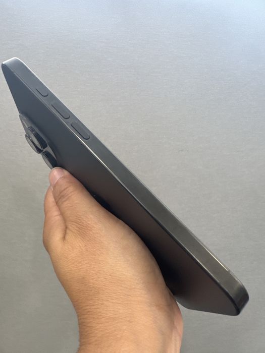 iPhone 16 Pro Max 256gb - semi novo