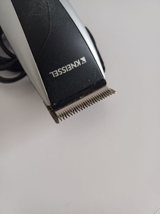 Máquina Cortar Cabelo Eléctrica