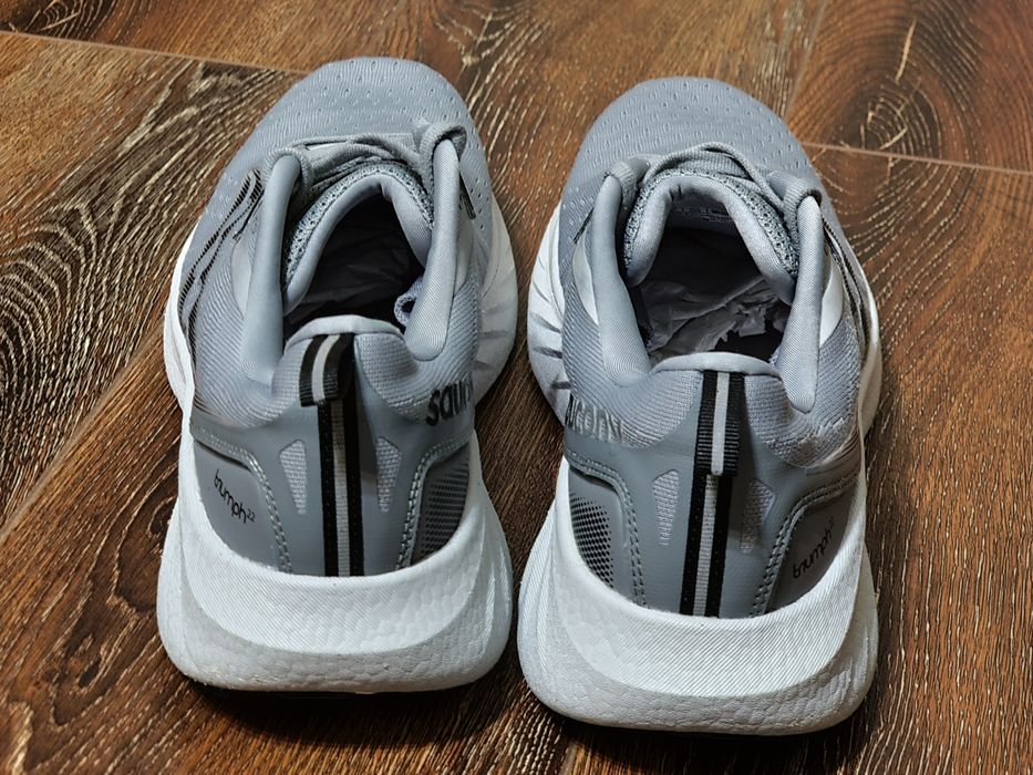 Оригінал 100% чоловічі кросівки saucony triumph 22  eur 46