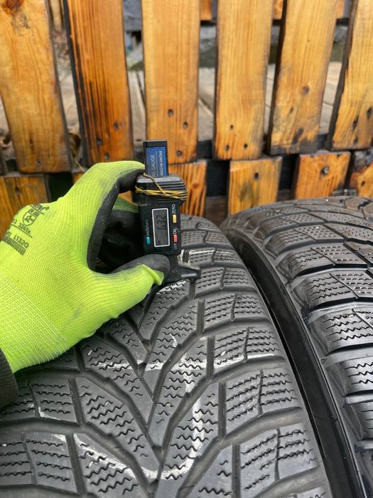 Б/у шини 235/65 r17 Nexen 22 рік