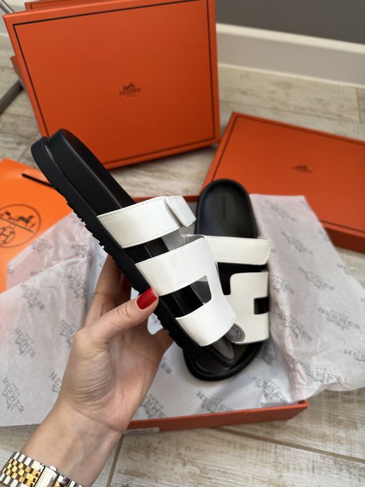 Шьлопанці Hermes Chypre