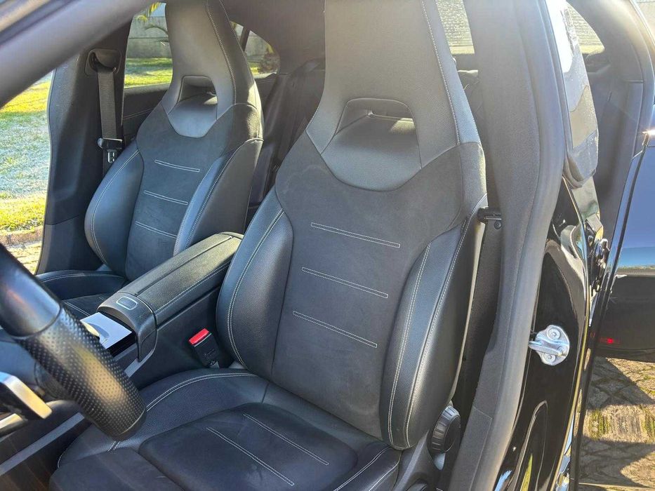 Mercedes-Benz CLA 250e AMG Line