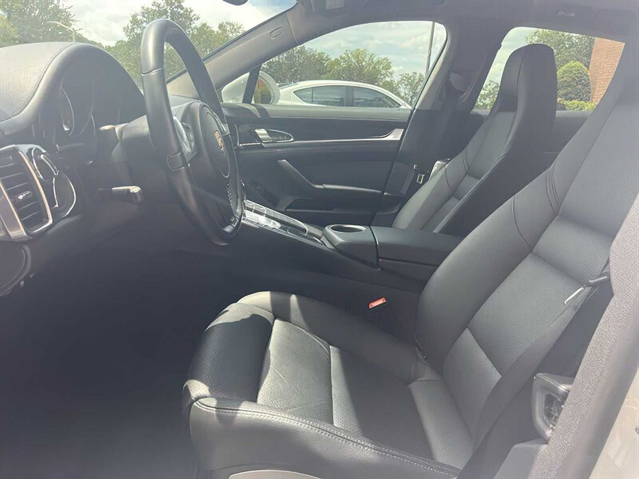 Porsche Panamera 4S      2015
