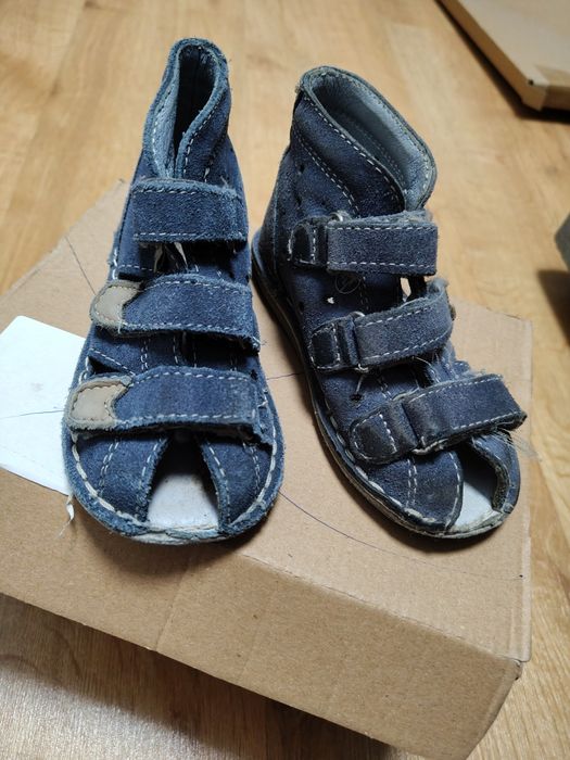 Danielki 23 sandałki