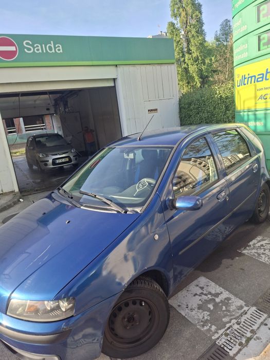 Fiat Punto 1.2 -  2001 - Económico e Fiável